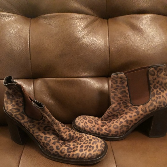 Cheetah Block heel bootie - Picture 1 of 2